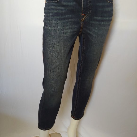 True Religion Jeans "Halle" size 27 Capri Y2k Dark Wash Preppy Travel Stre - Picture 3 of 16
